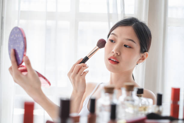 Unlocking the Beauty of Traditional Chinese Makeup: A Journey into ươmen